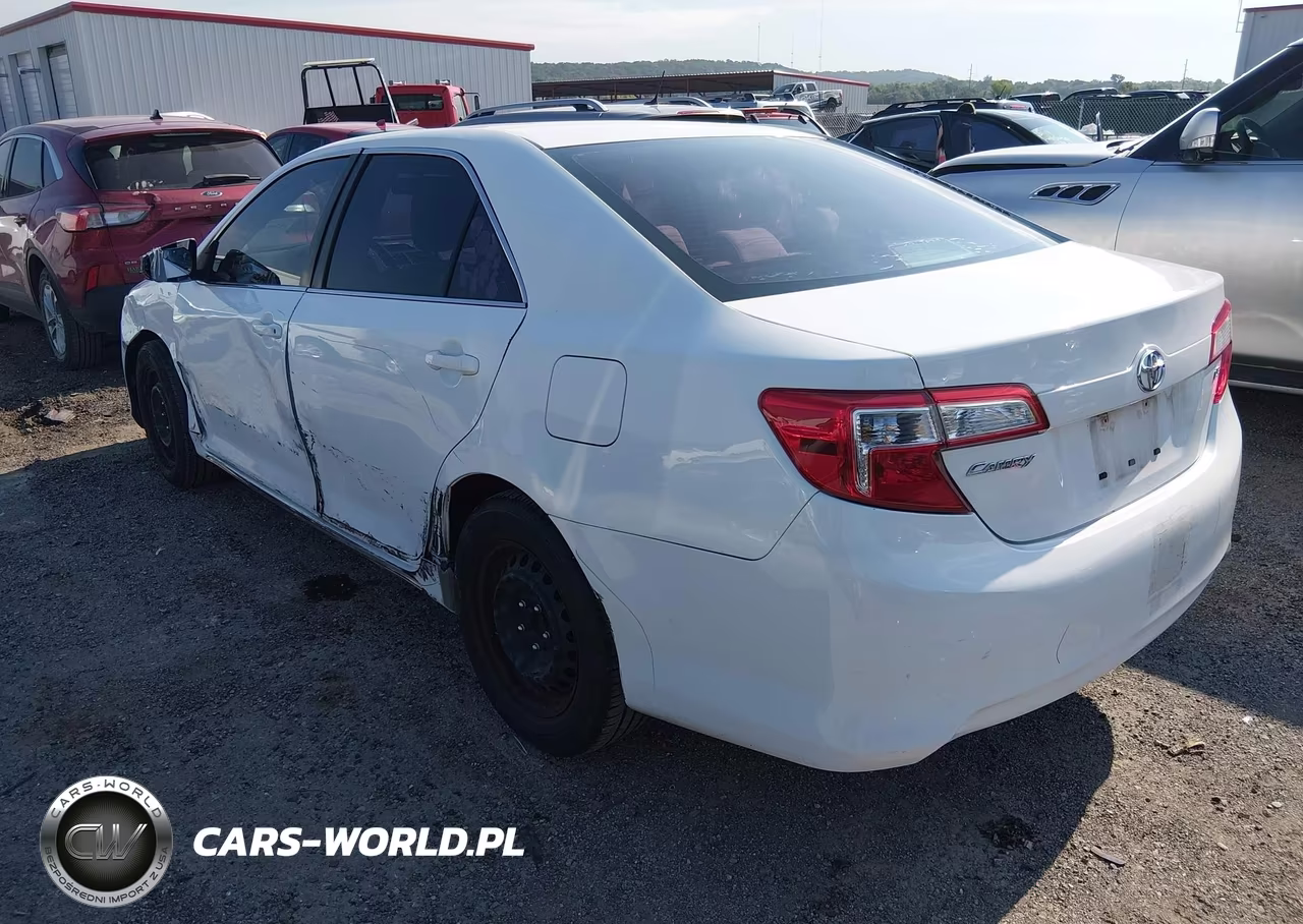 2013 Toyota Camry Le VIN:4T1BF1FK3DU205893 - 3