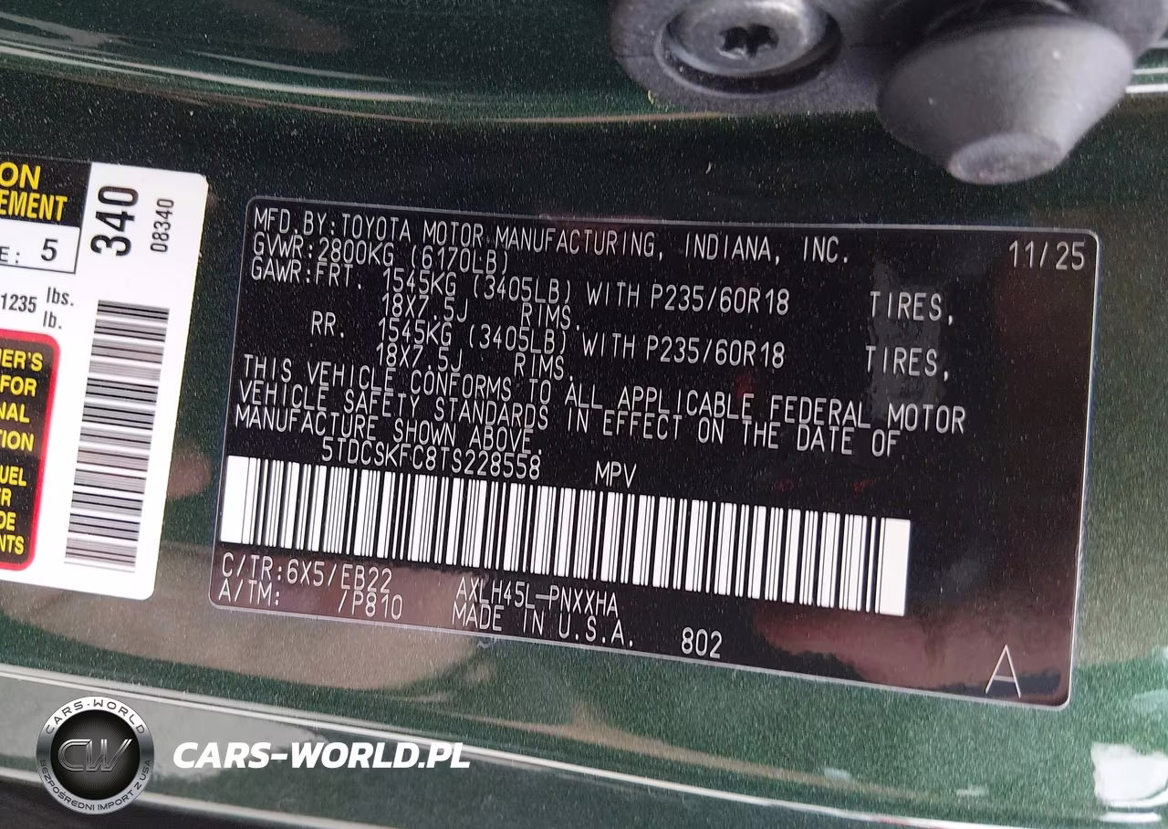 2026 Toyota Sienna Woodland Edition VIN:5TDCSKFC8TS228558 - 8