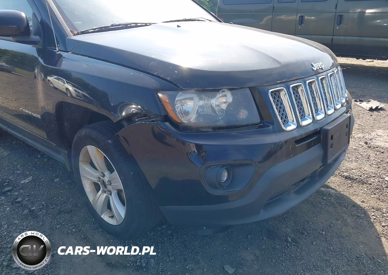 2014 Jeep Compass Latitude VIN:1C4NJDEB8ED632944 - 6