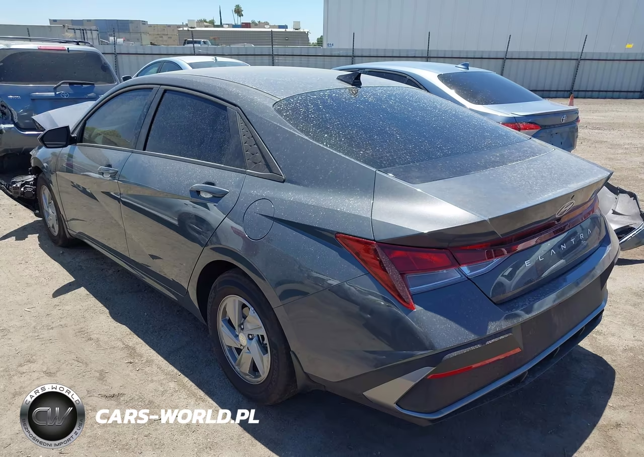 2026 Hyundai Elantra Se VIN:KMHLL4DG5TU099782 - 3