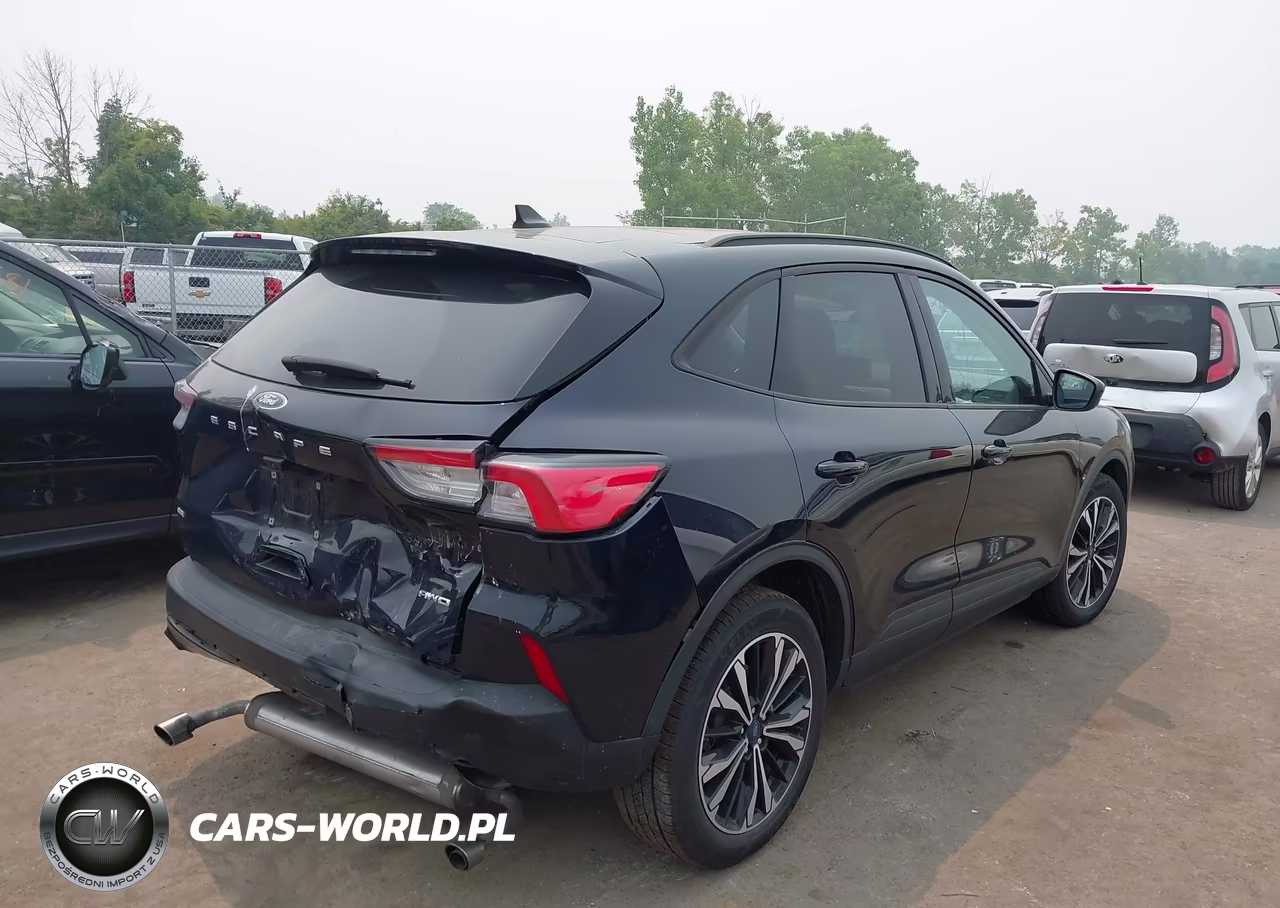 2021 Ford Escape Se VIN:1FMCU9G68MUA24167 - 4