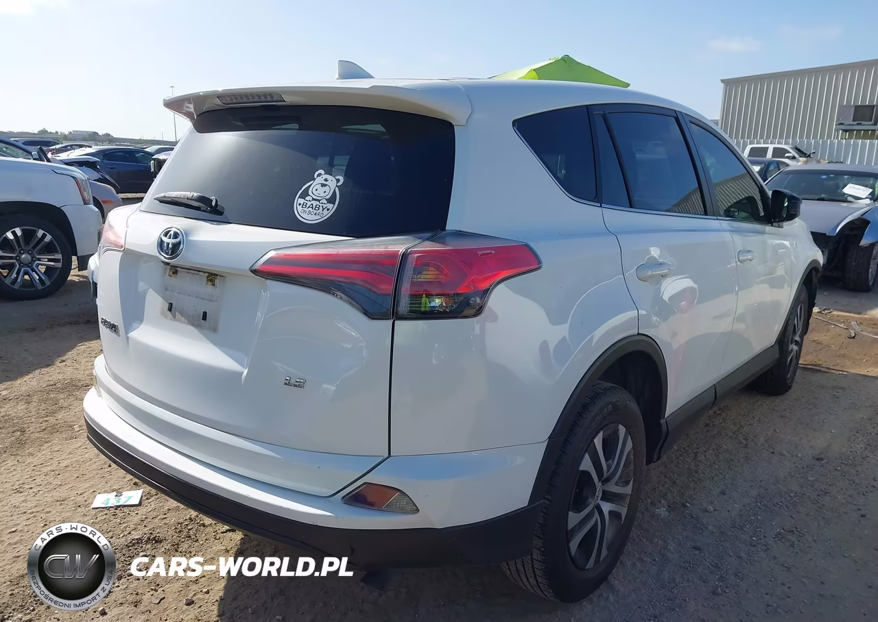2018 Toyota Rav4 Le VIN:JTMZFREV6JJ729629 - 4