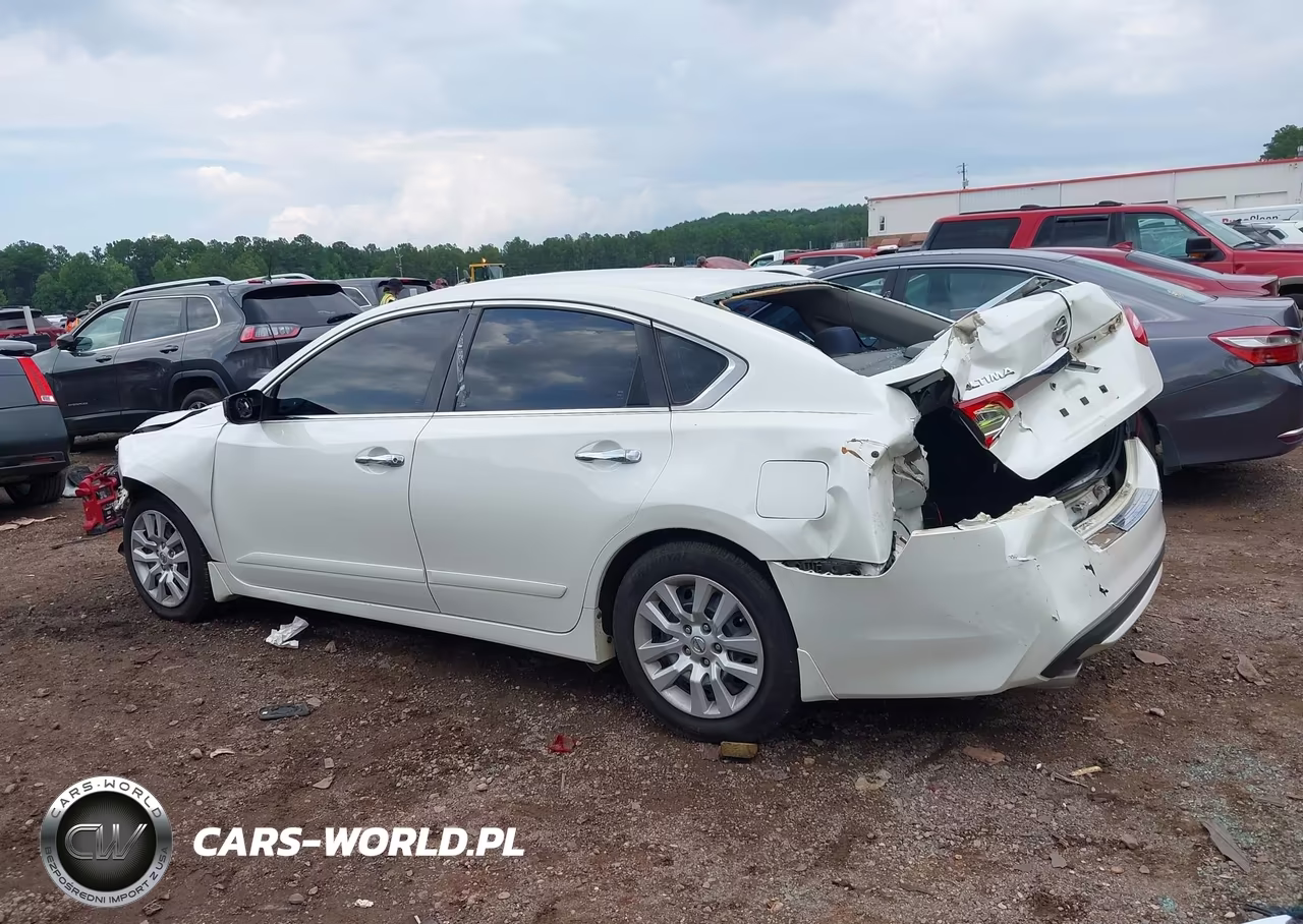 2017 Nissan Altima 2.5 S VIN:1N4AL3AP5HC146161 - 14