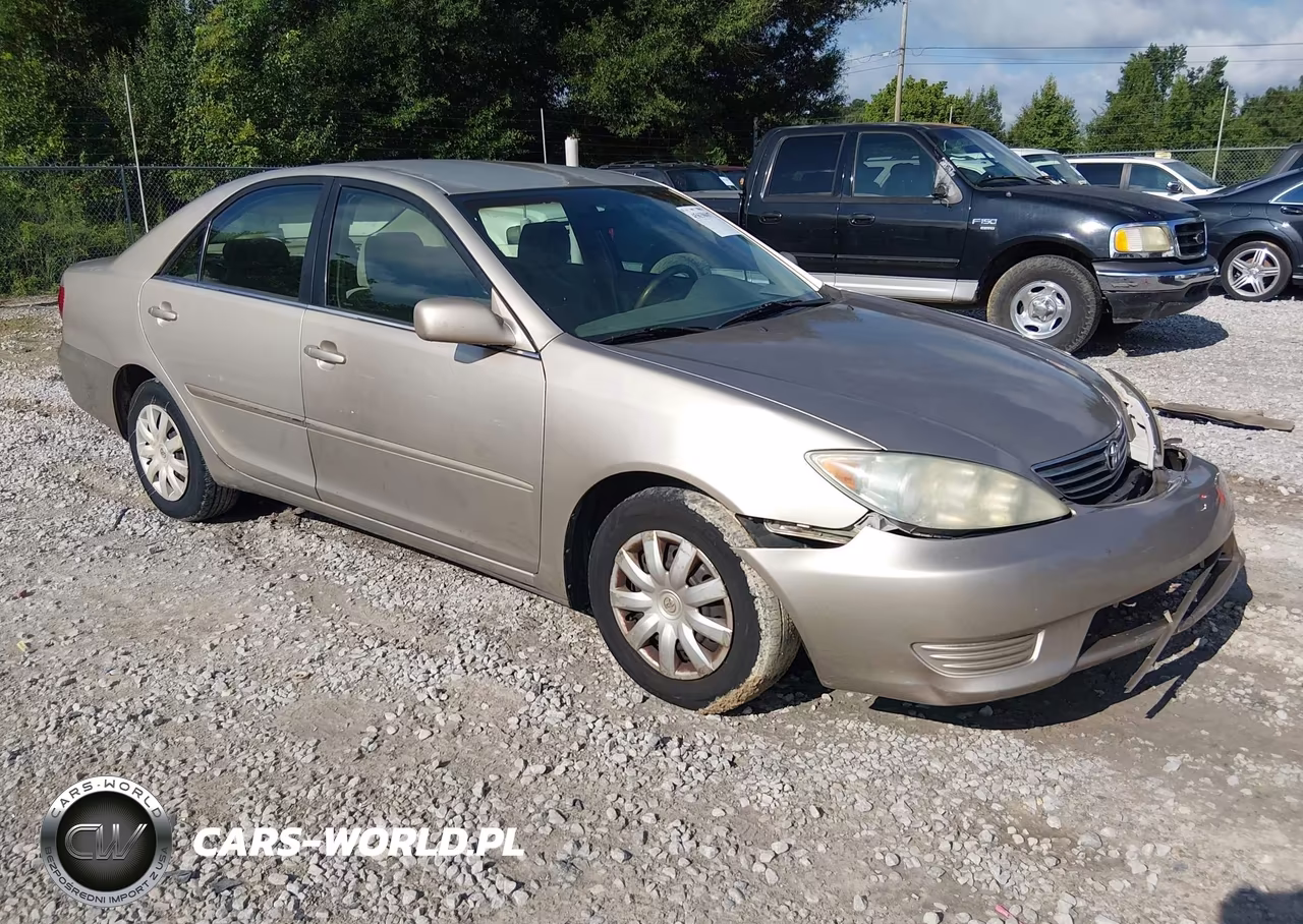 2005 Toyota Camry Le