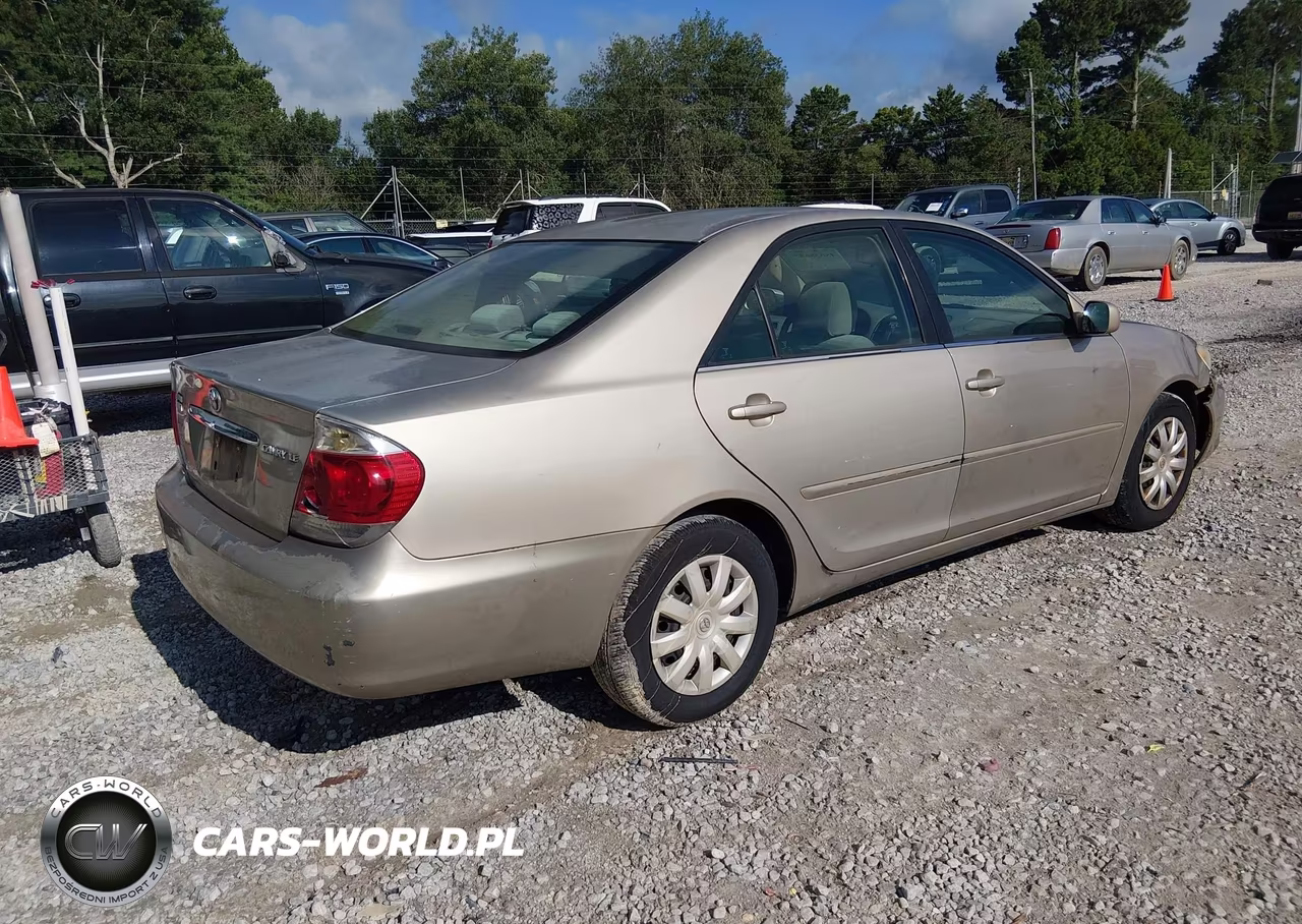 2005 Toyota Camry Le VIN:4T1BE32K55U559890 - 4