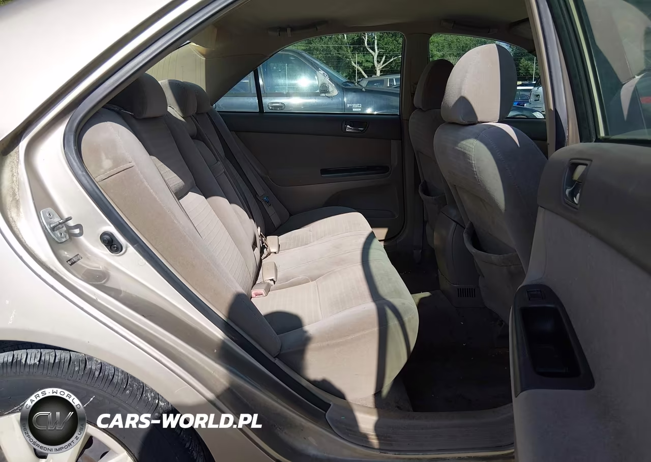 2005 Toyota Camry Le VIN:4T1BE32K55U559890 - 8