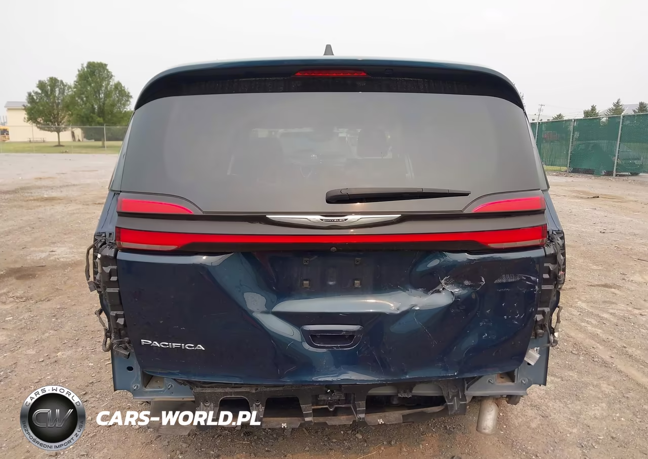 2023 Chrysler Pacifica Touring L VIN:2C4RC1BG6PR631897 - 17