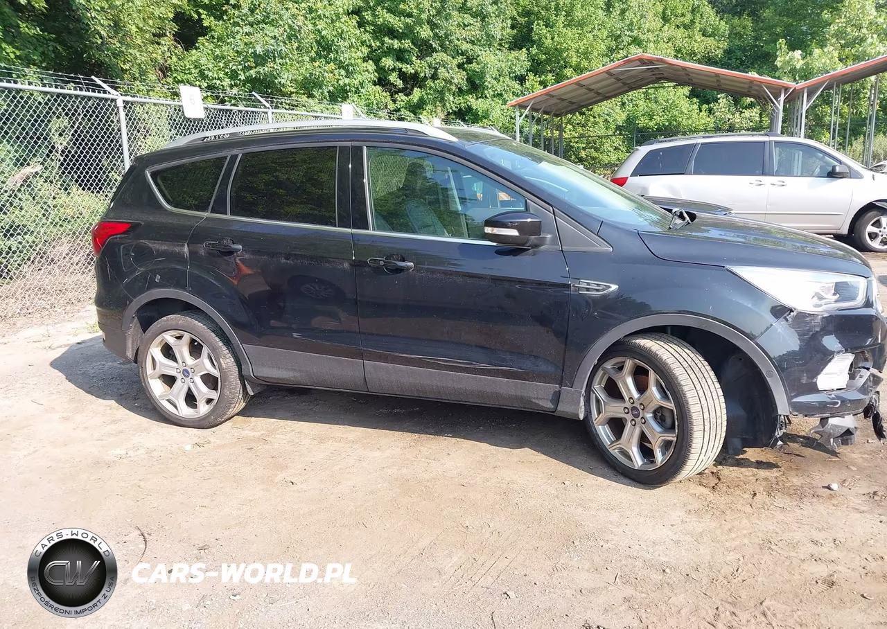 2019 Ford Escape Titanium VIN:1FMCU9J98KUC32713 - 13