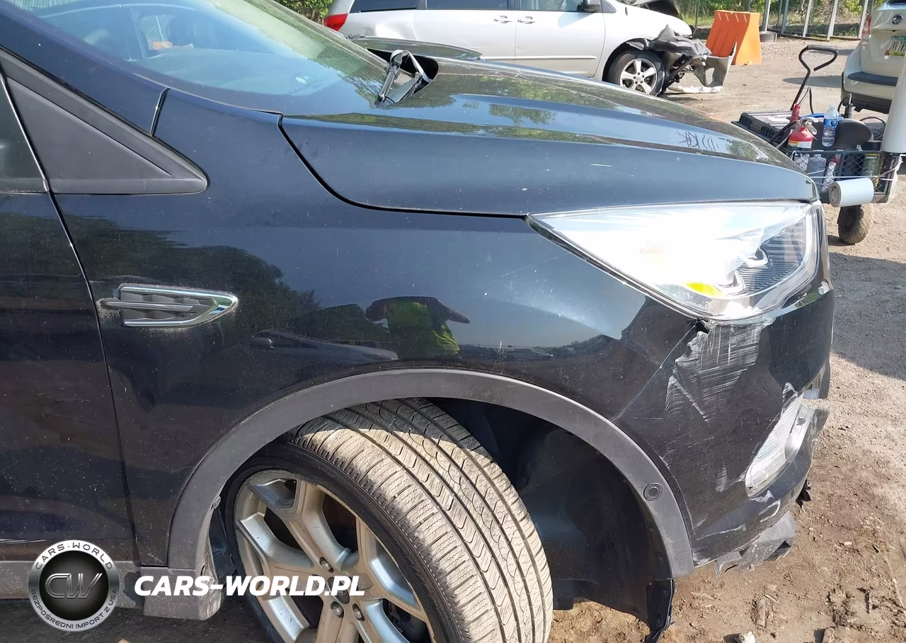 2019 Ford Escape Titanium VIN:1FMCU9J98KUC32713 - 20