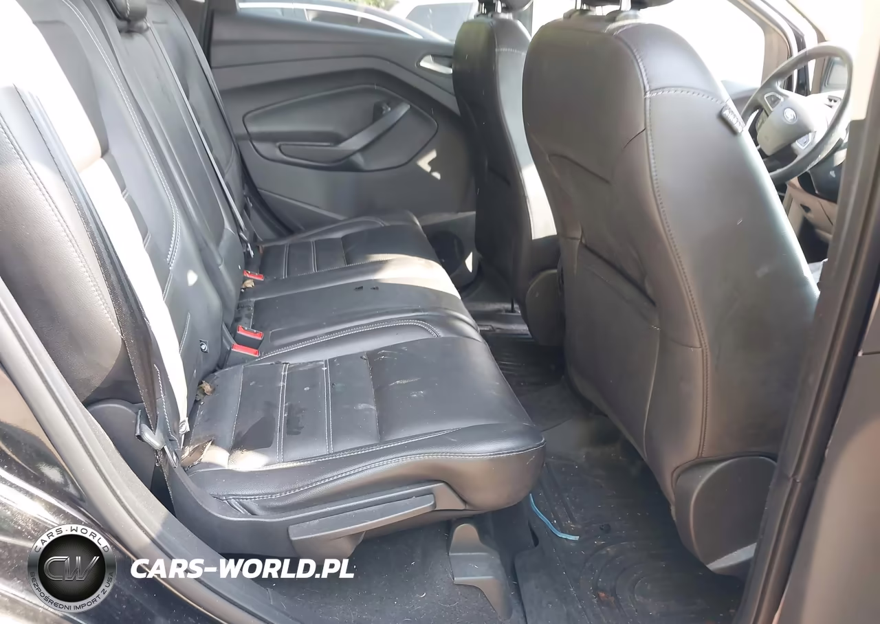 2019 Ford Escape Titanium VIN:1FMCU9J98KUC32713 - 8