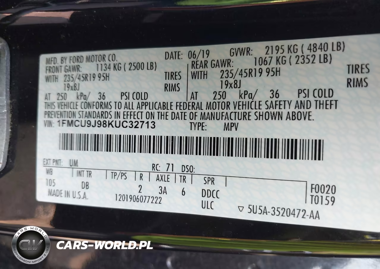 2019 Ford Escape Titanium VIN:1FMCU9J98KUC32713 - 9