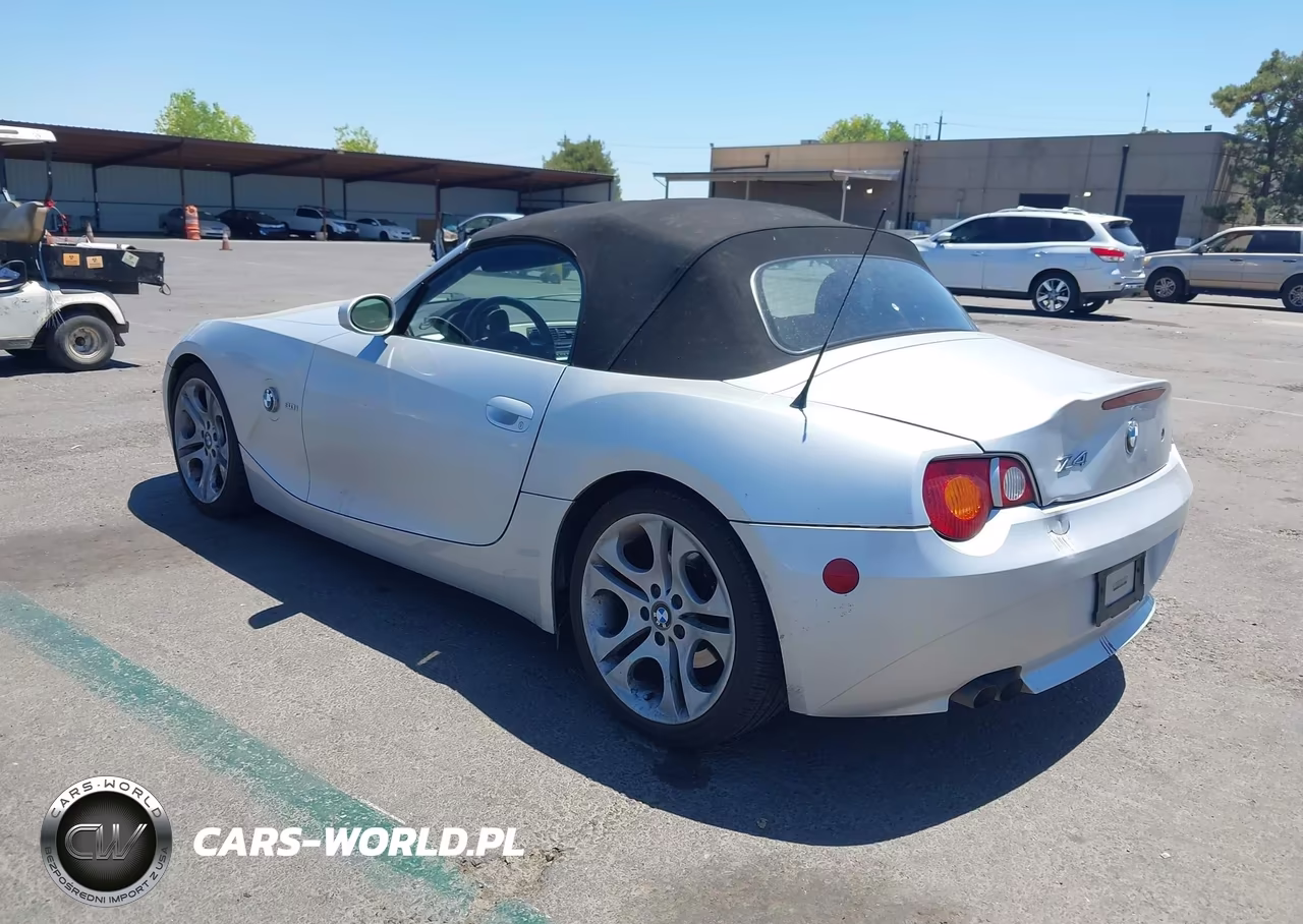 2005 BMW Z4 3.0I VIN:4USBT53565LU11701 - 3