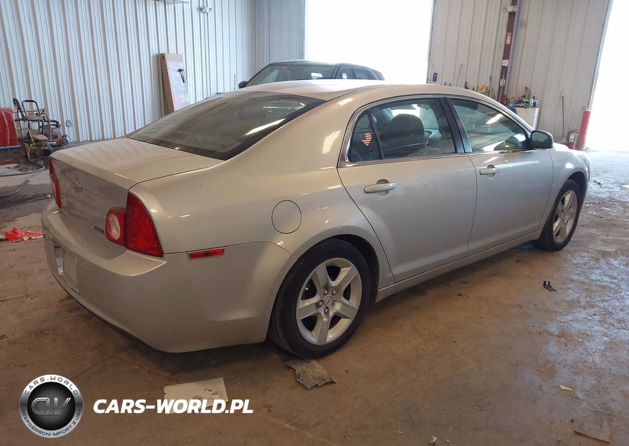 2010 Chevrolet Malibu Ls VIN:1G1ZA5E07AF281487 - 4