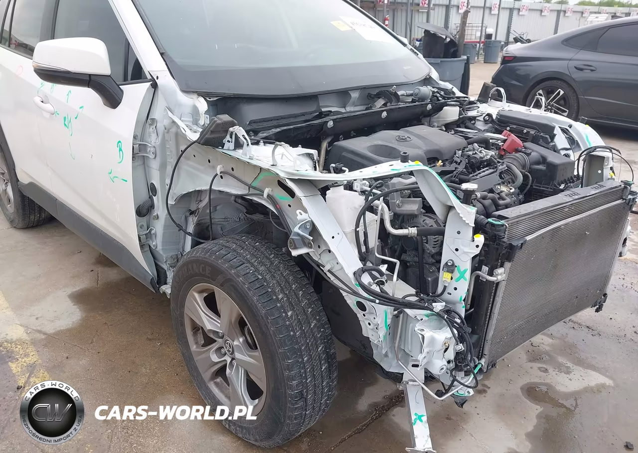 2023 Toyota Rav4 Xle VIN:2T3W1RFV2PW254250 - 18