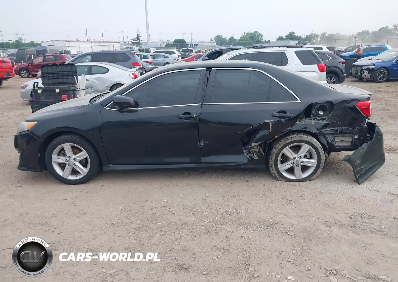 2014 Toyota Camry Se VIN:4T1BF1FK8EU331233 - 13