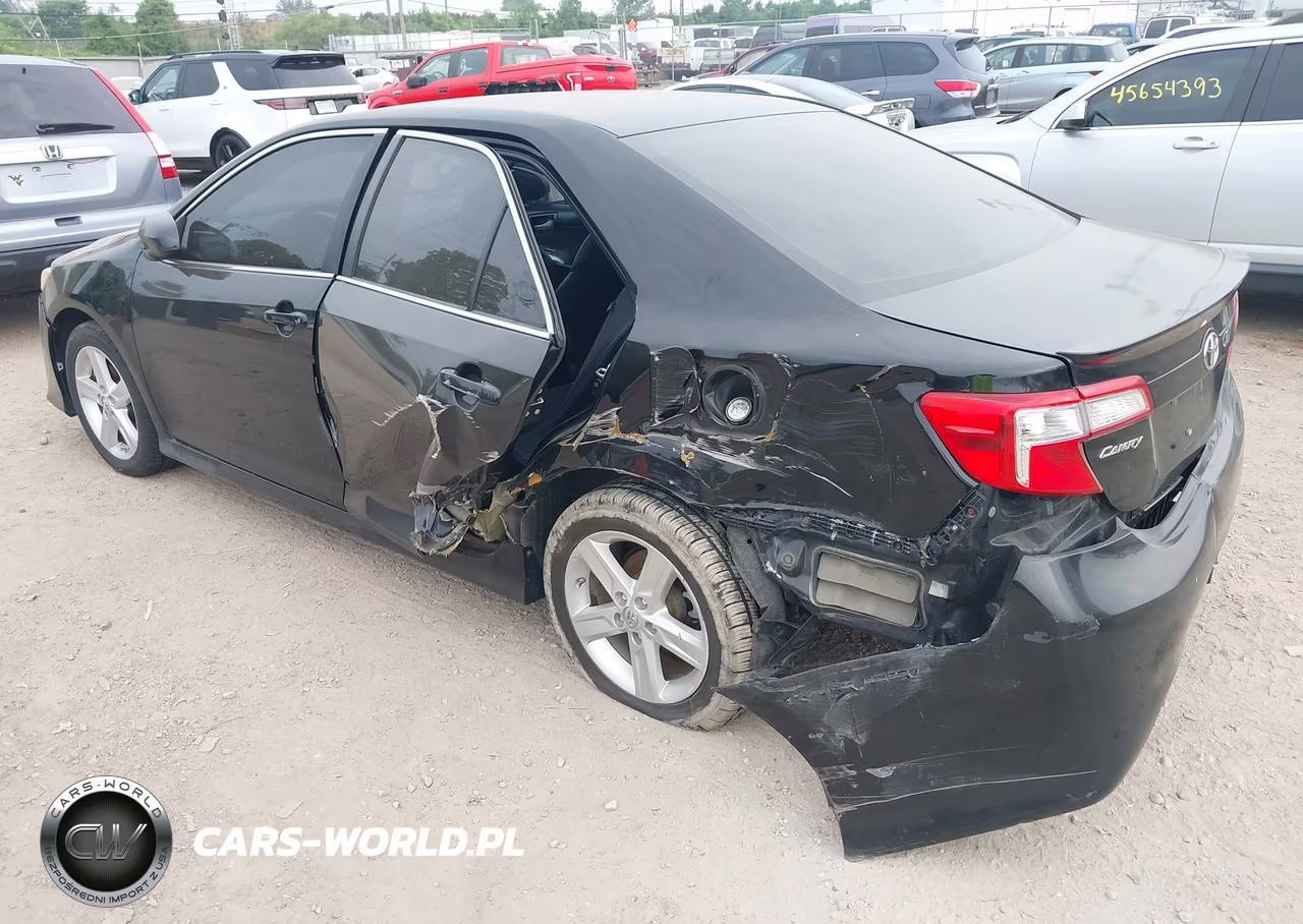 2014 Toyota Camry Se VIN:4T1BF1FK8EU331233 - 3