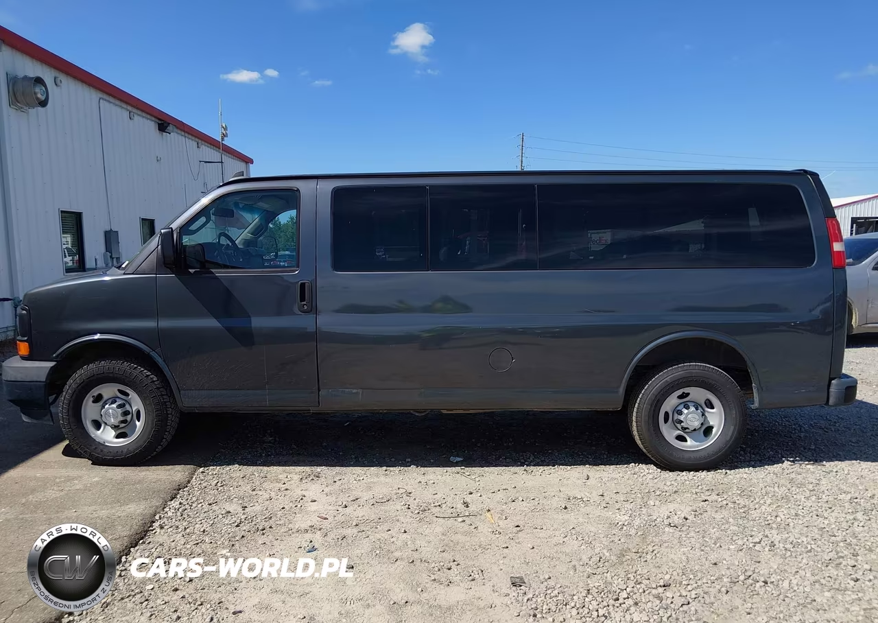 2017 Chevrolet Express 3500 Ls VIN:1GAZGNFG8H1291558 - 16