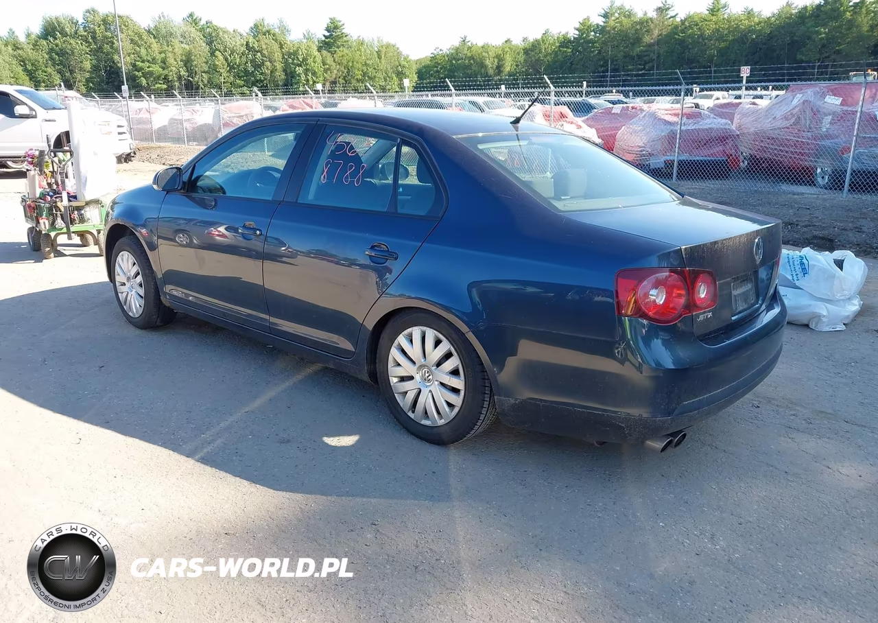 2010 Volkswagen Jetta S VIN:3VWJX7AJ5AM004802 - 3