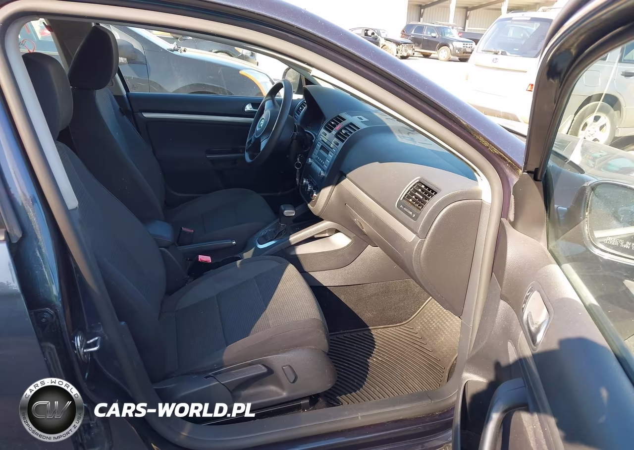 2010 Volkswagen Jetta S VIN:3VWJX7AJ5AM004802 - 5