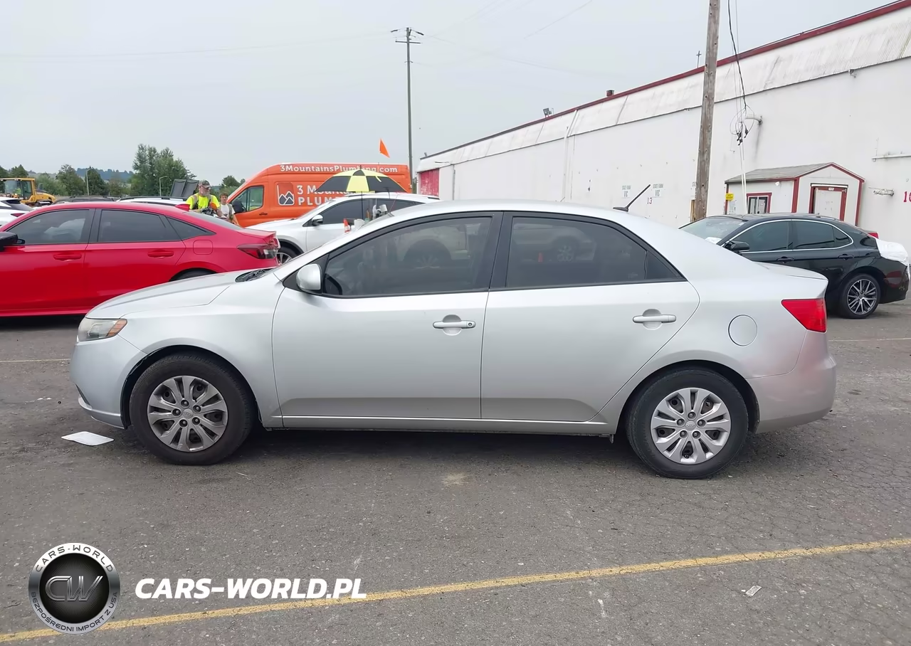 2010 Kia Forte Lx VIN:KNAFT4A27A5252581 - 14