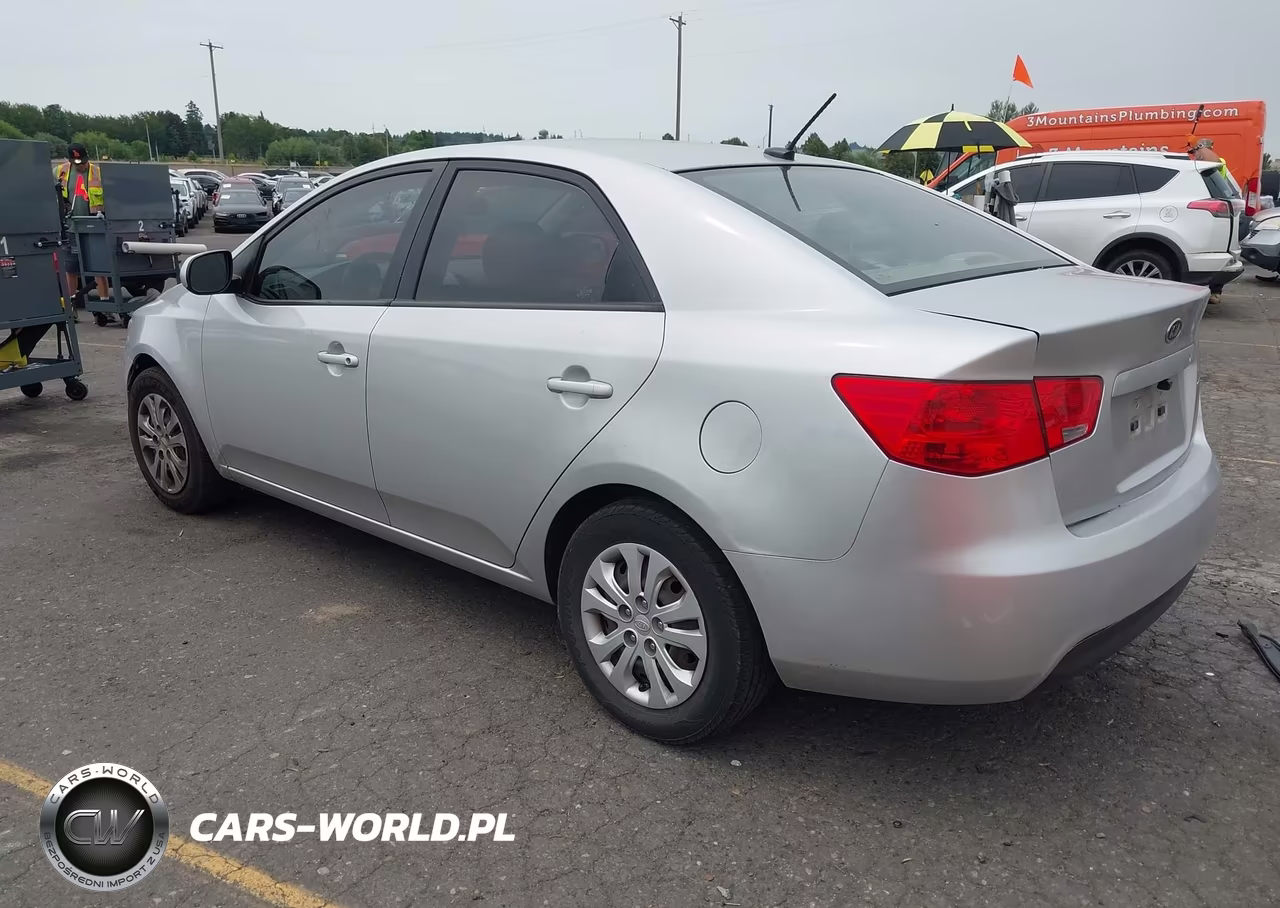 2010 Kia Forte Lx VIN:KNAFT4A27A5252581 - 3