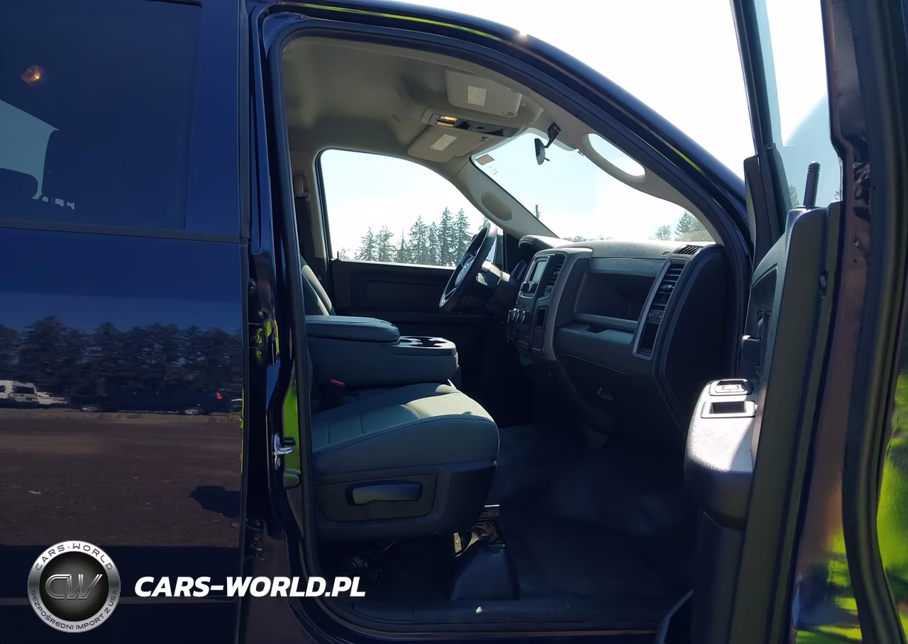 2018 Ram 1500 Tradesman 4X4 6'4 Box VIN:1C6RR7FG2JS326115 - 5