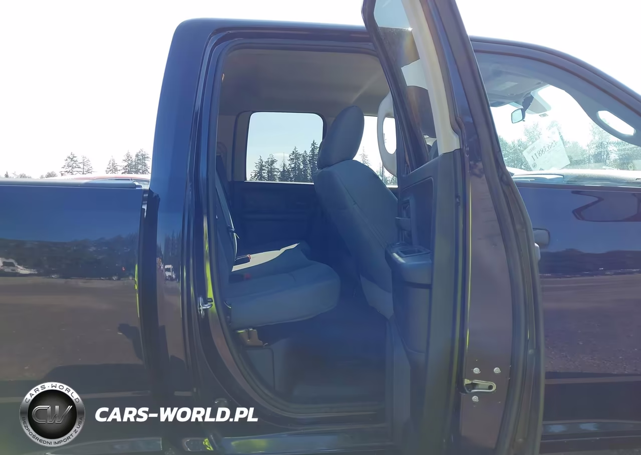 2018 Ram 1500 Tradesman 4X4 6'4 Box VIN:1C6RR7FG2JS326115 - 8