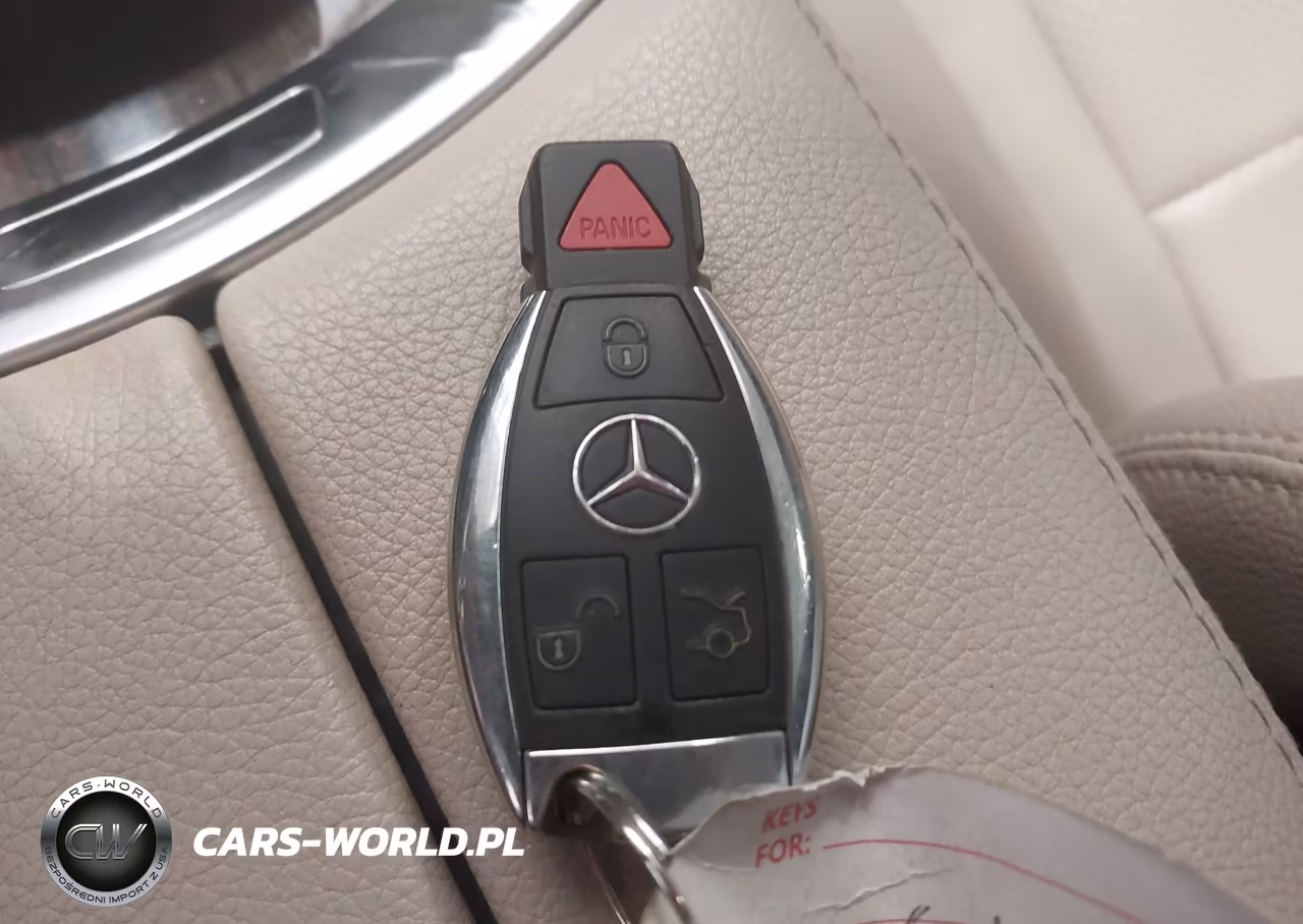MERCEDES-BENZ C 300 4MAT VIN:55SWF4KB5GU098175 - 11