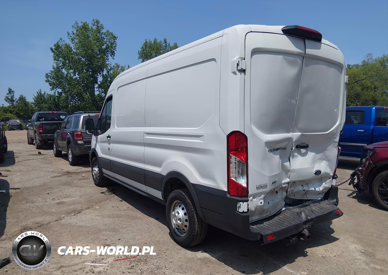 2025 Ford Transit-250 VIN:1FTBR2C83SKA84138 - 3