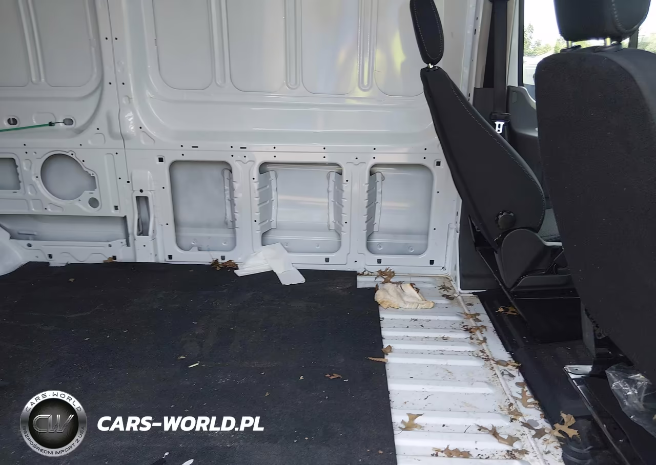 2025 Ford Transit-250 VIN:1FTBR2C83SKA84138 - 8