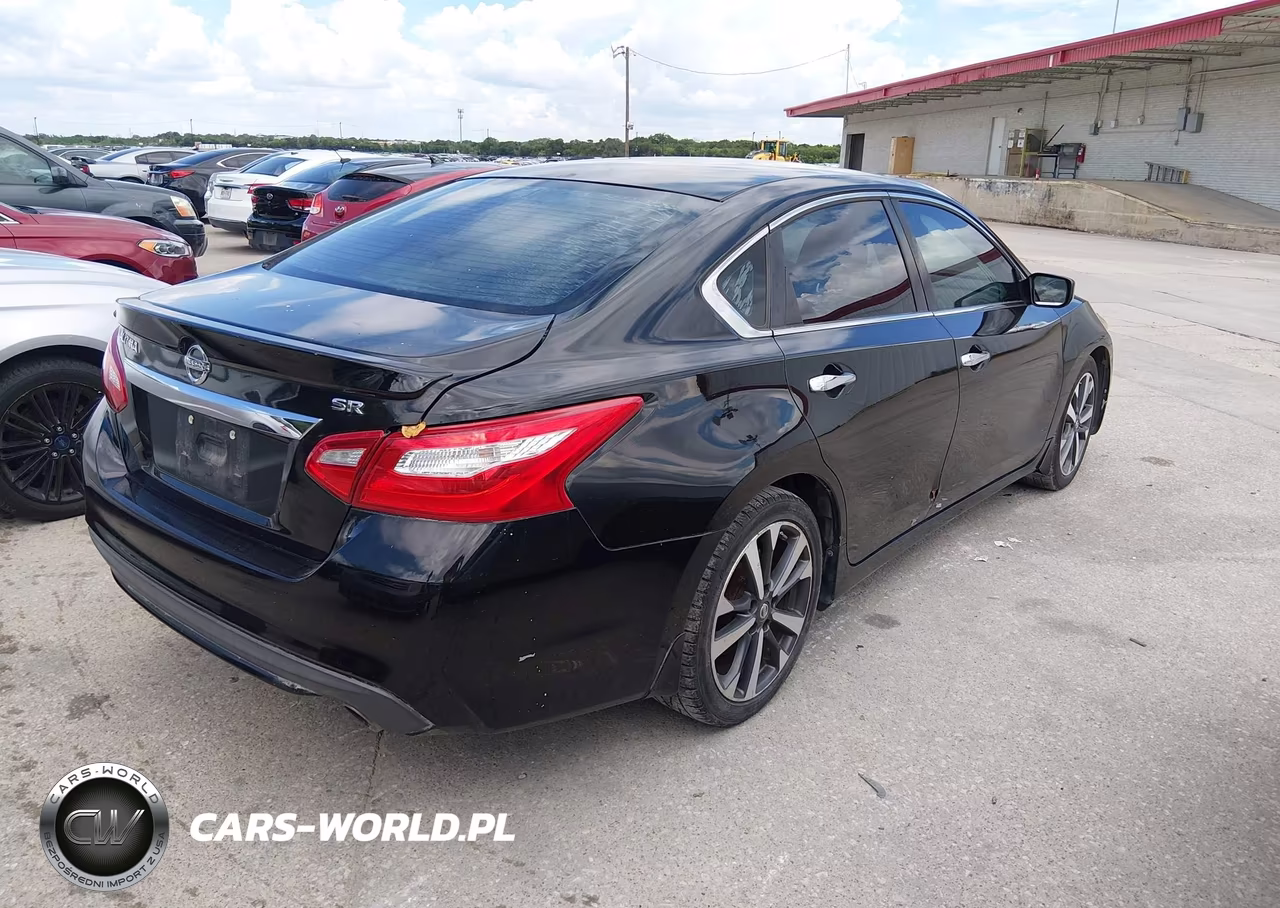 2016 Nissan Altima 2.5 Sr VIN:1N4AL3AP4GN319882 - 4