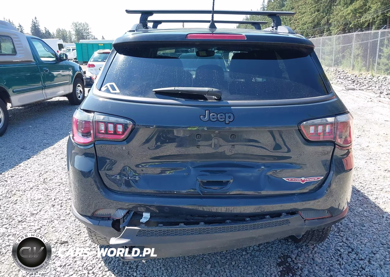 2018 Jeep Compass Trailhawk VIN:3C4NJDDBXJT404093 - 6