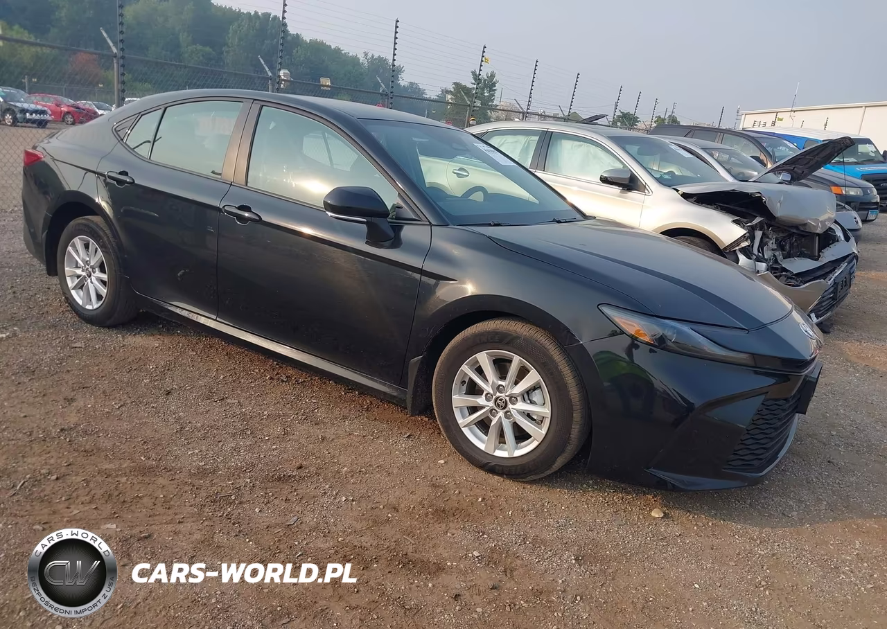 2025 Toyota Camry Le VIN:4T1DAACK3SU639028 - 1