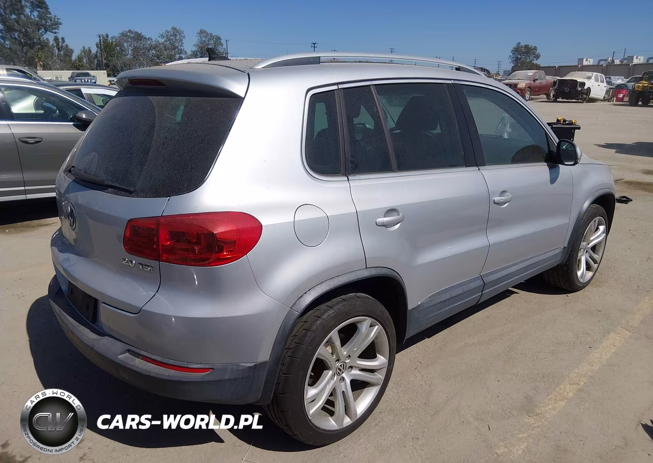 2012 Volkswagen Tiguan Sel VIN:WVGAV7AX4CW001546 - 4