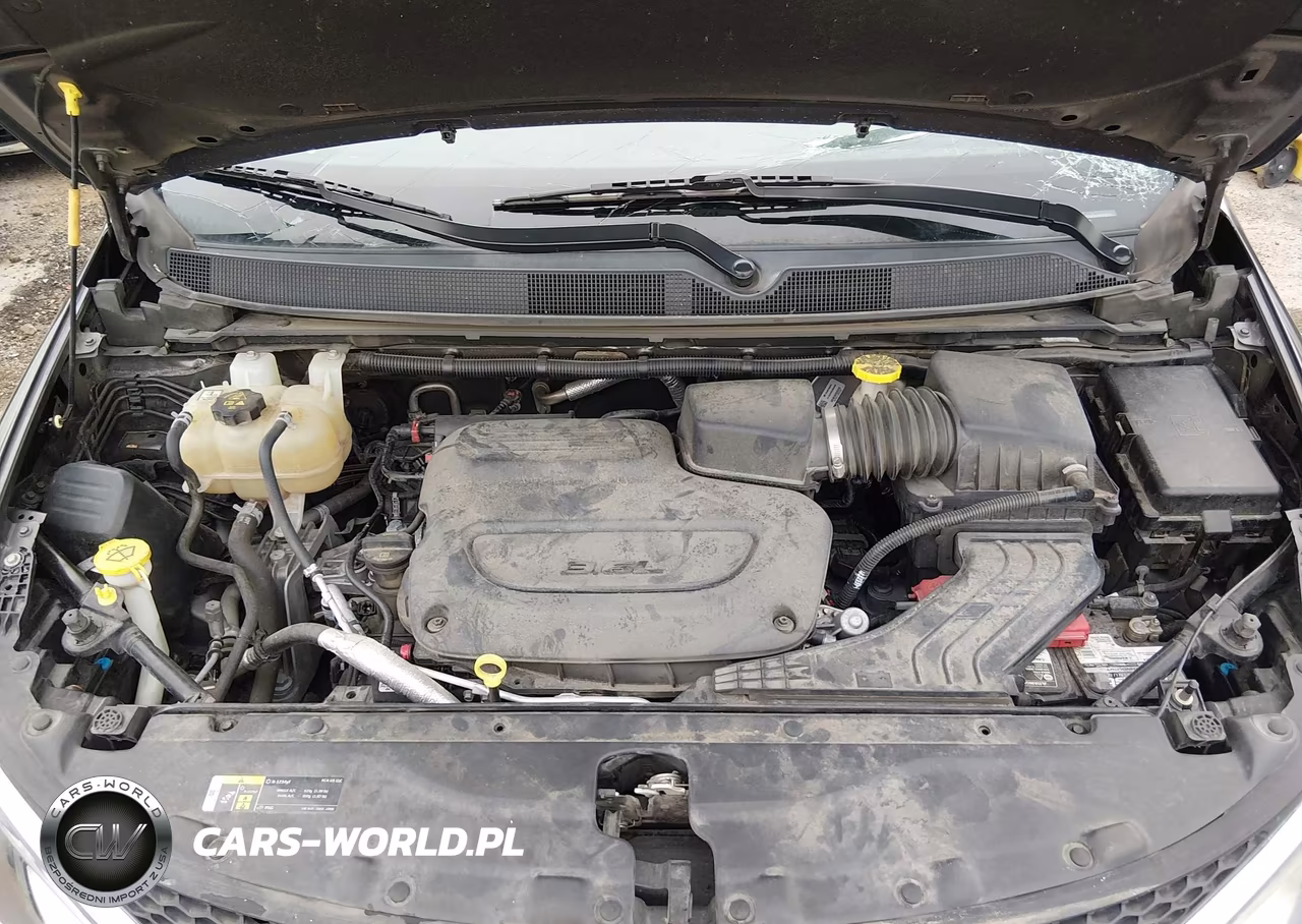 2019 Chrysler Pacifica Touring L VIN:2C4RC1BG1KR651144 - 10