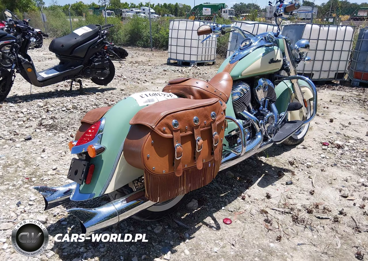 2015 Indian Motorcycle Co. Chief Vintage VIN:56KCCVAA0F3320350 - 4