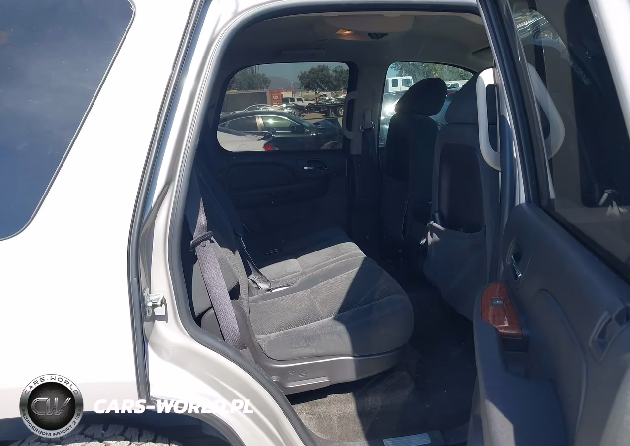 2007 GMC Yukon Sle VIN:1GKFC13C27J349988 - 8