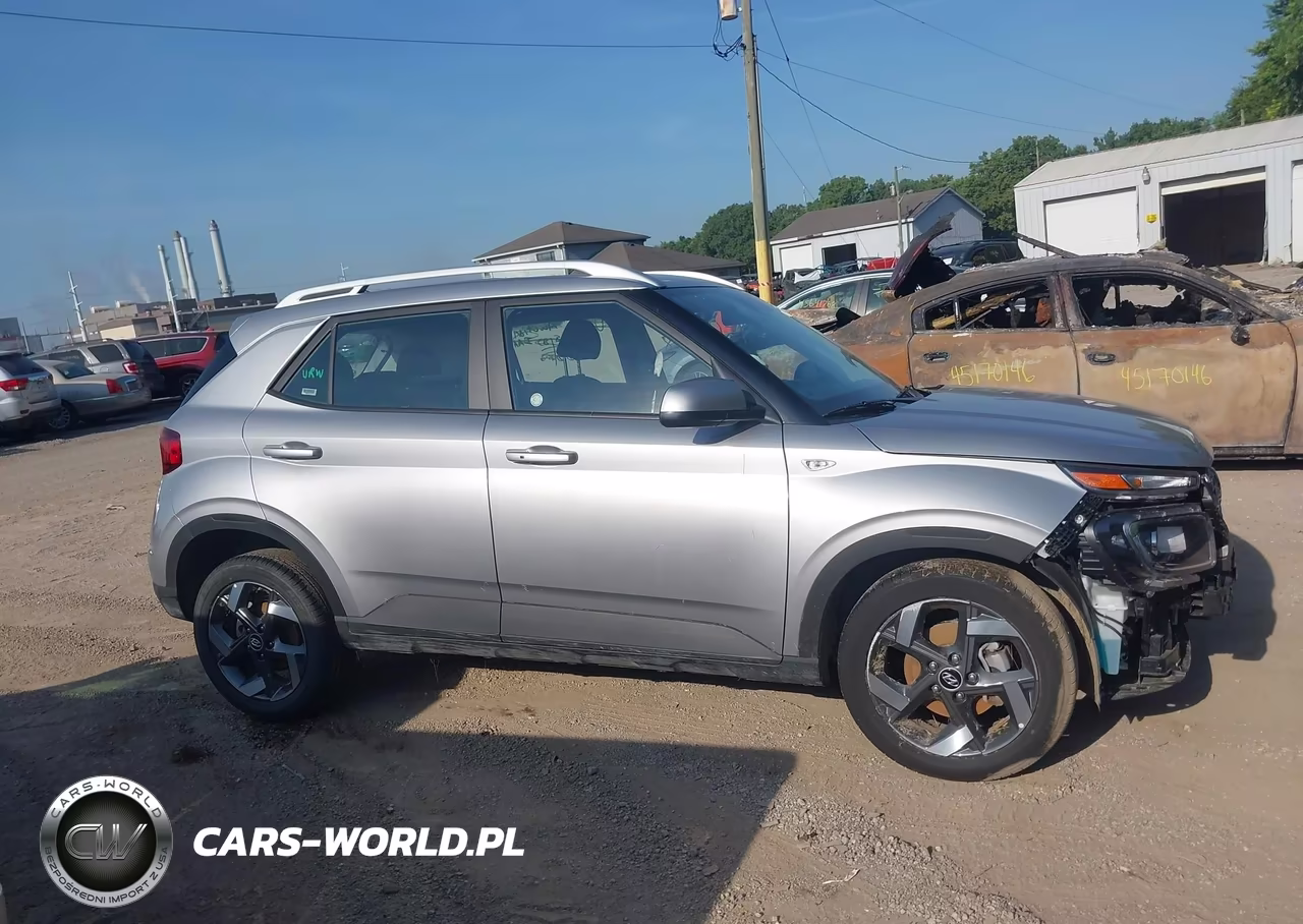 2026 Hyundai Venue Sel VIN:KMHRC8A33TU423699 - 13
