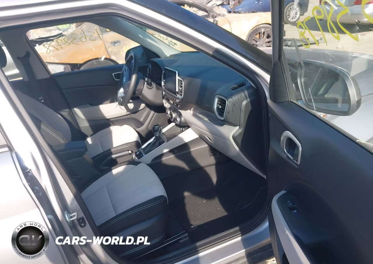 2026 Hyundai Venue Sel VIN:KMHRC8A33TU423699 - 5