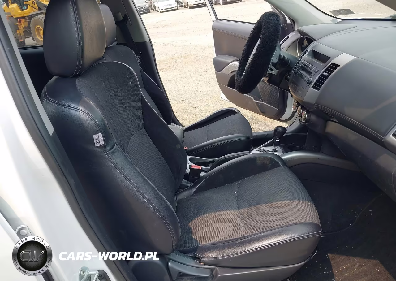 2010 Mitsubishi Outlander Xls VIN:JA4JT4AX2AZ009837 - 5