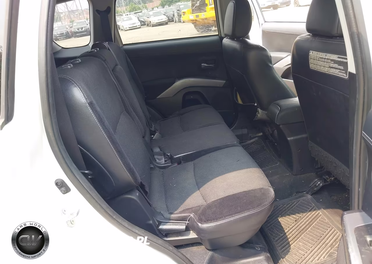 2010 Mitsubishi Outlander Xls VIN:JA4JT4AX2AZ009837 - 8