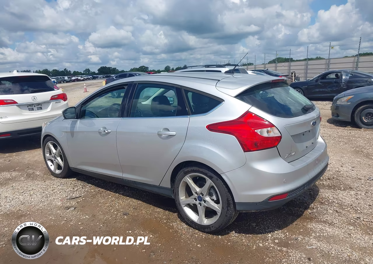 2013 Ford Focus Titanium VIN:1FADP3N24DL159090 - 3