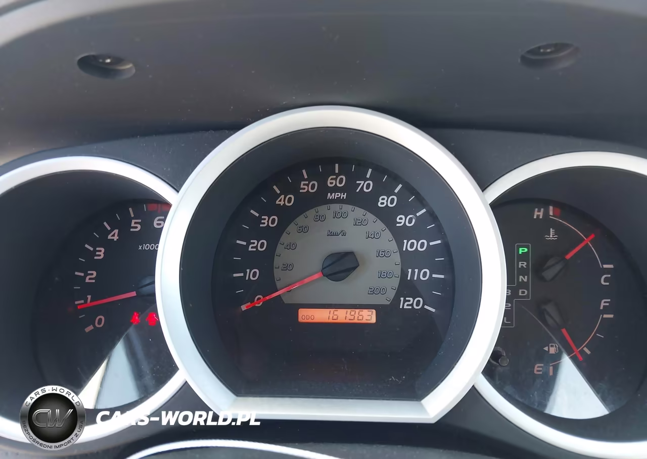 2010 Toyota Tacoma VIN:5TENX4CN5AZ705443 - 7