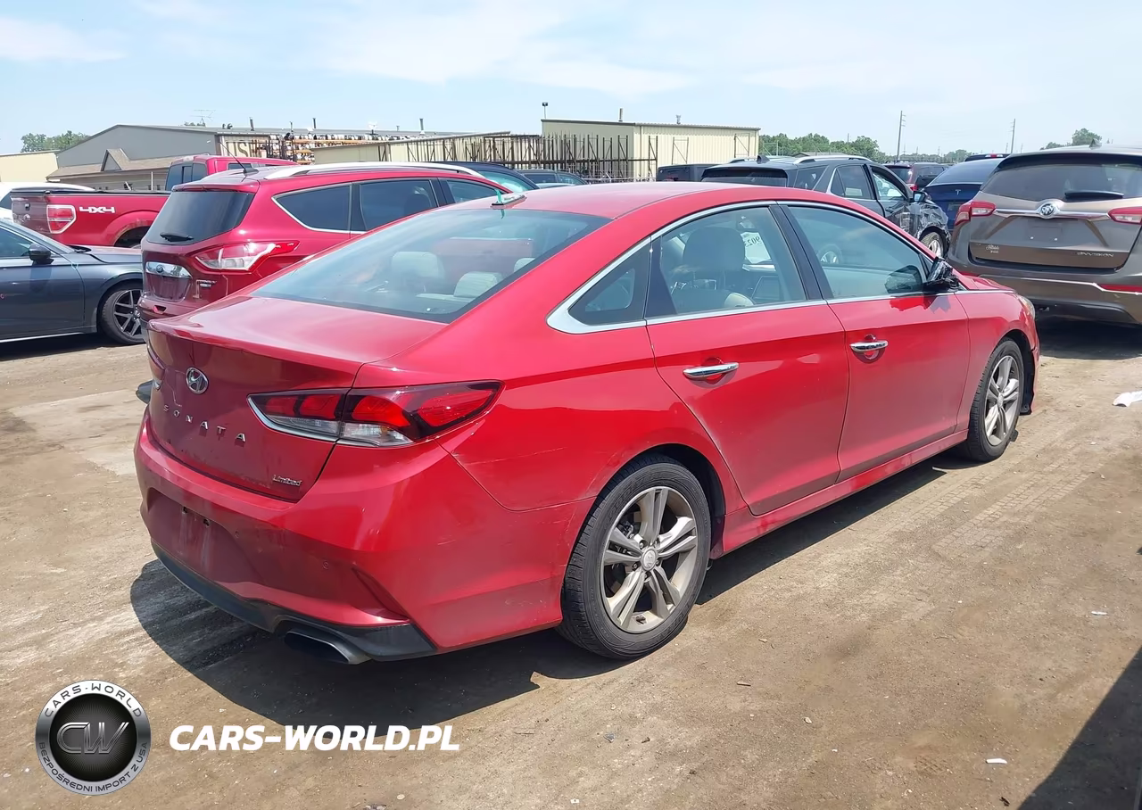 2018 Hyundai Sonata Limited VIN:5NPE34AF4JH656567 - 4