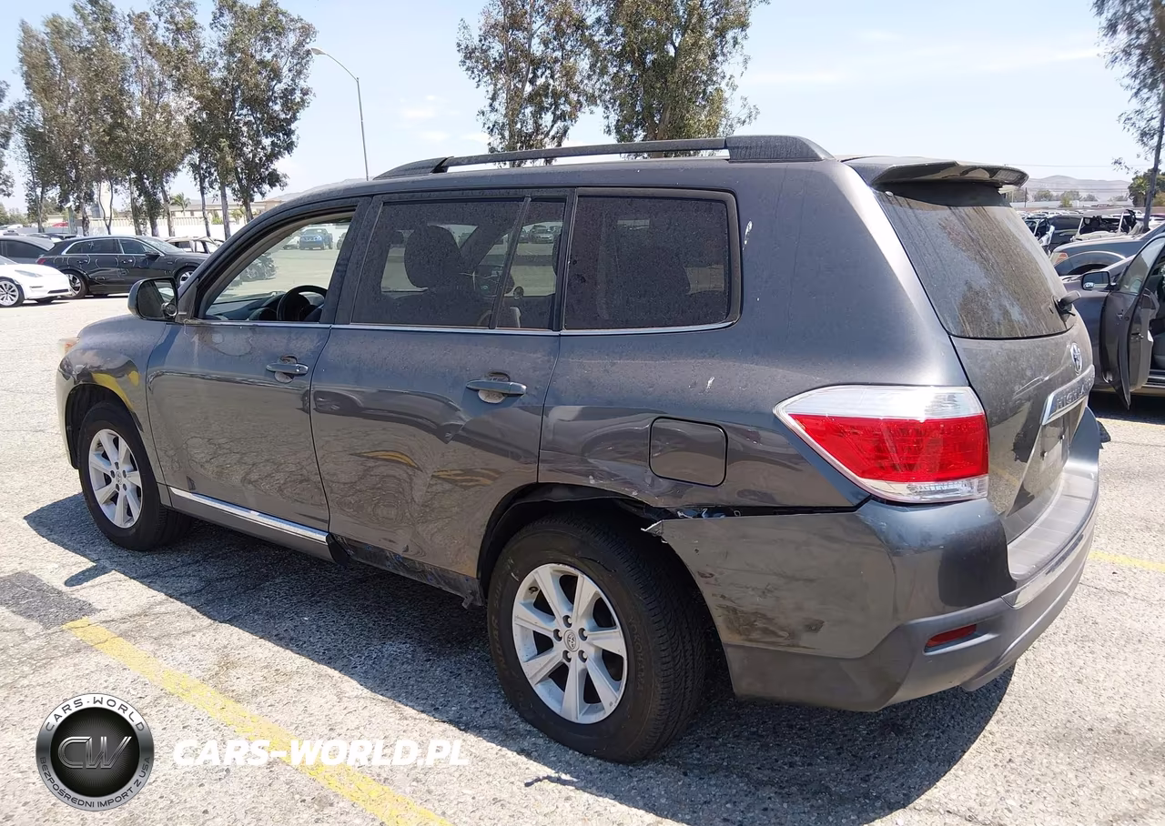 2013 Toyota Highlander Base Plus V6 VIN:5TDZK3EH0DS117131 - 3