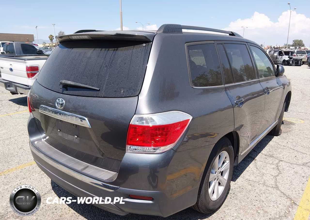 2013 Toyota Highlander Base Plus V6 VIN:5TDZK3EH0DS117131 - 4