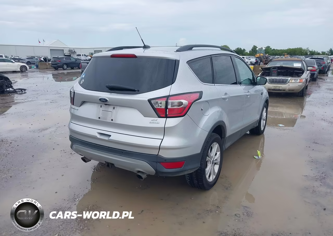 2017 Ford Escape Se VIN:1FMCU0G96HUD40405 - 4