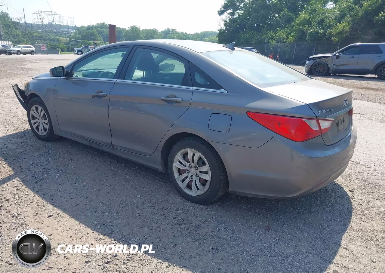 2011 Hyundai Sonata Gls VIN:5NPEB4AC3BH040627 - 3