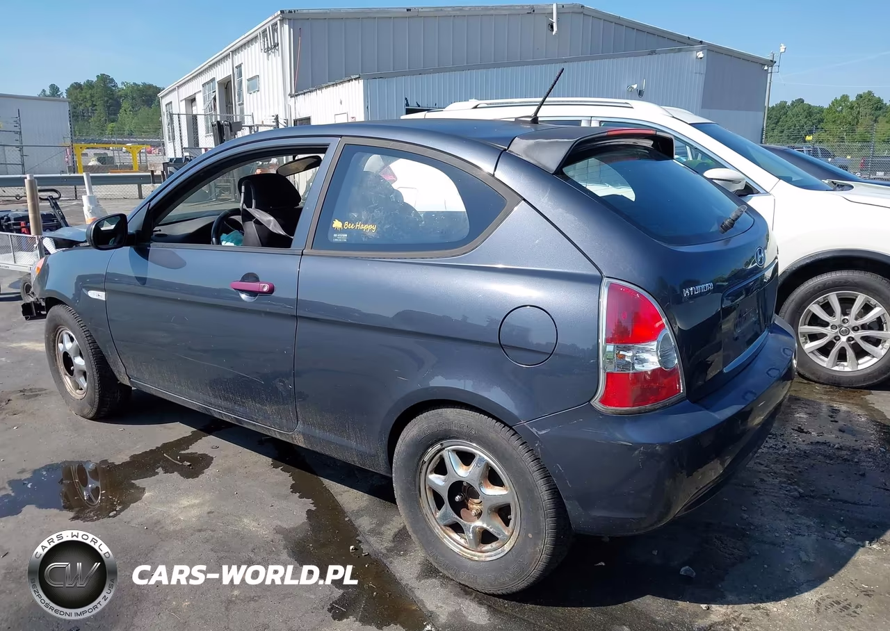 2010 Hyundai Accent Gs VIN:KMHCM3AC3AU169186 - 3