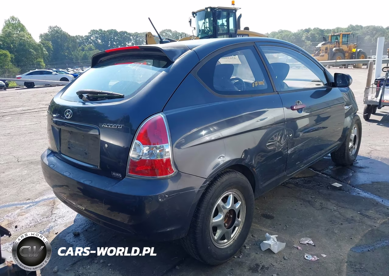 2010 Hyundai Accent Gs VIN:KMHCM3AC3AU169186 - 4